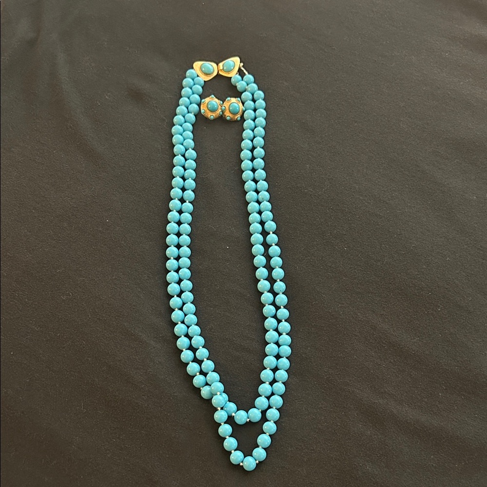 Elegant Blue Beaded Necklace Set